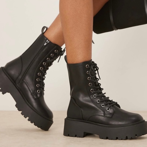 Lace up boots wide fit - Picture 1 of 2